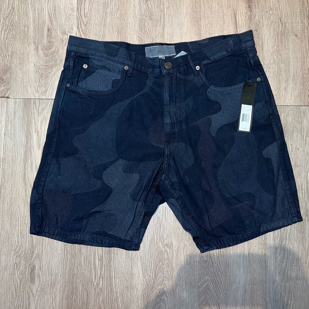 Marc by Marc Jacobs -Beat Fit / Men's Blue Camo Shorts / 30 / NWT
